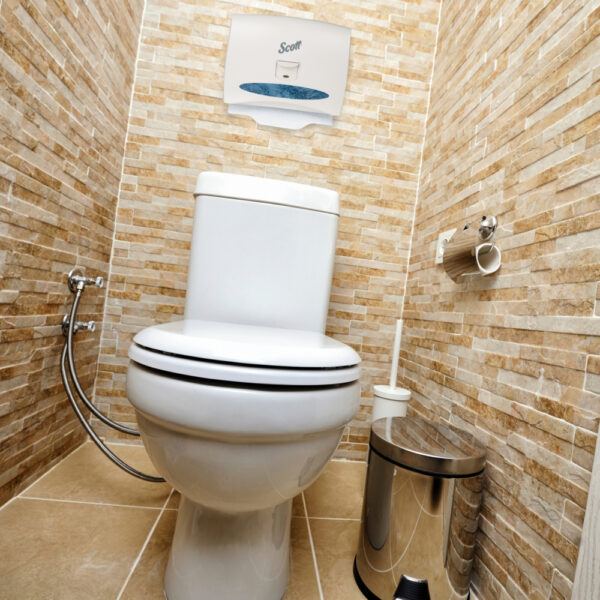 Scott® Personal Seat Cover Dispenser - Image 6